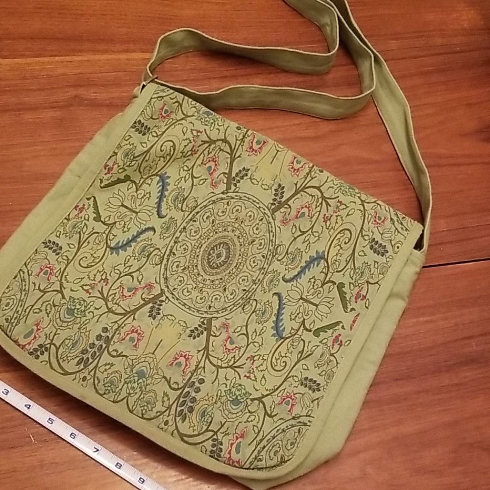 Flying High bohemian bag..like new!!